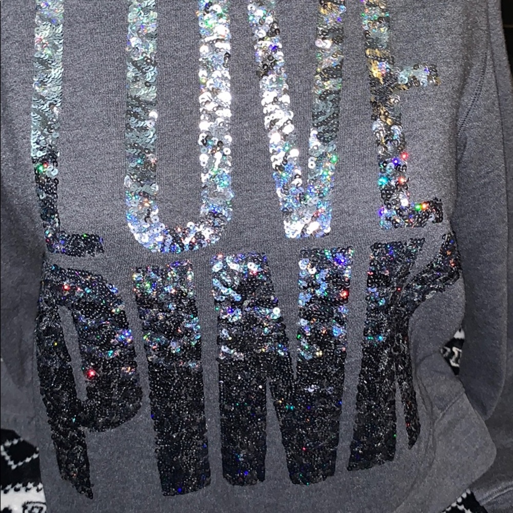 Rare HTF outfit by VS PINK - Picture 2 of 4
